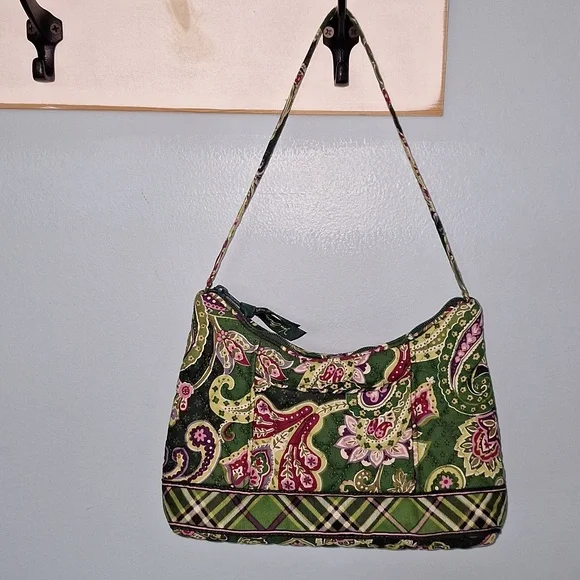 💚 Vera Bradley quilted small purse in green paisley and plaid pattern - Picture 2 of 11